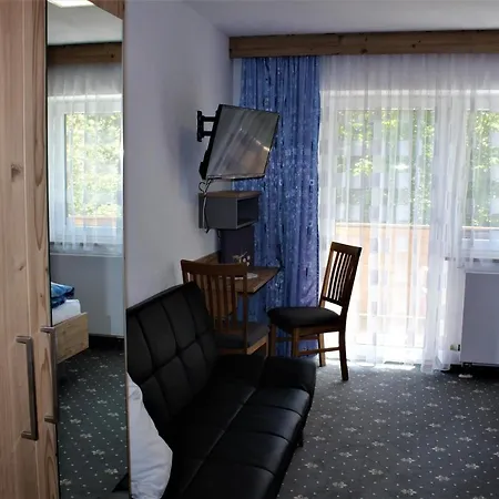 Gaestehaus Oberauer Habitación en casa particular